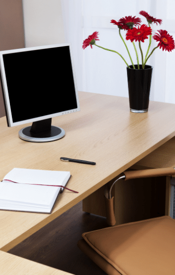 LARGE corner desk benefits